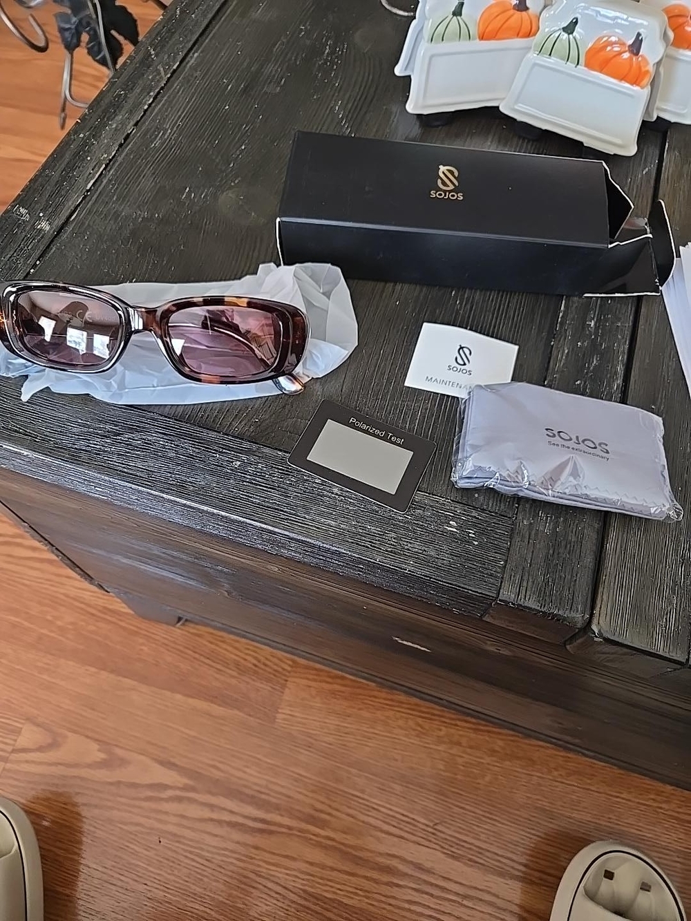Womenโs Tortoiseshell Sunglasses - Brown Lenses